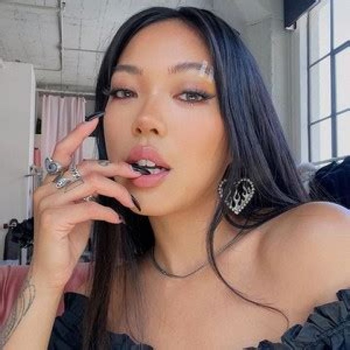 Alexa Jade (navarose) Age | Wiki, Net worth, Bio, Height, Boyfriend