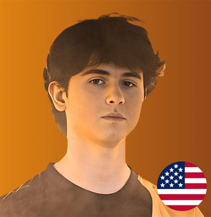 Darcy Giersdorf – Celebsgraphy