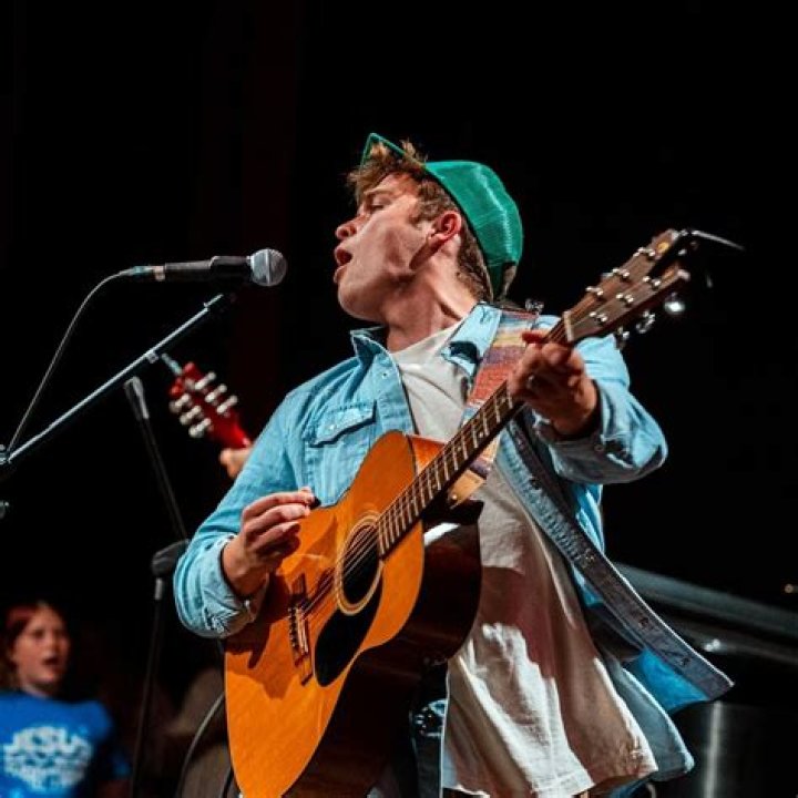 Josiah Bell Net Worth: Age, Height, Zodiac Sign, Bio Career And Weight